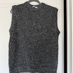 Black and White Sleeveless Knit Top
